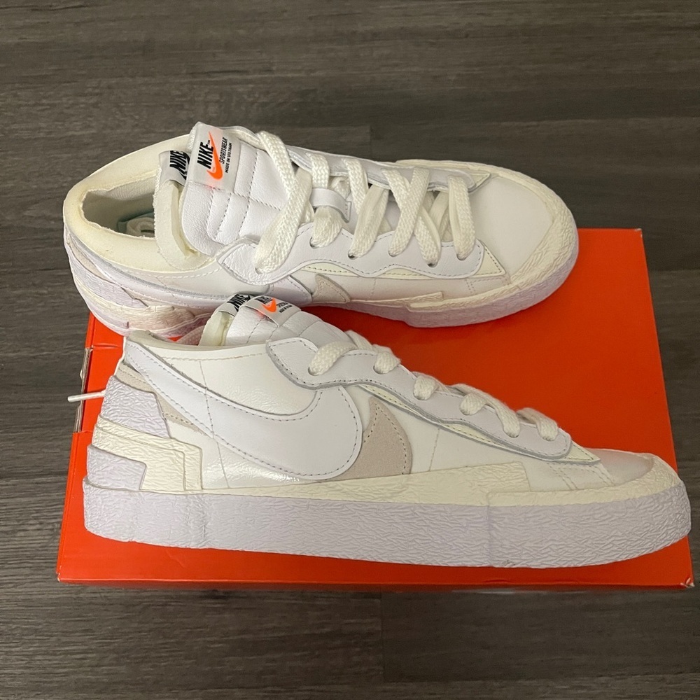 NIKE Sacai x Blazer Low 'White Patent' DM6443-100 - Picture 4 of 9